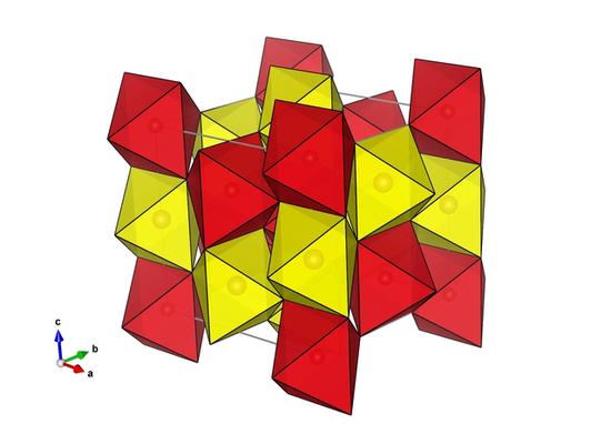 Flexibilidad nano-estructural y propiedades magnéticas, ópticas y catalíticas en óxidos metálicos multifuncionales (NANOMAGOX)